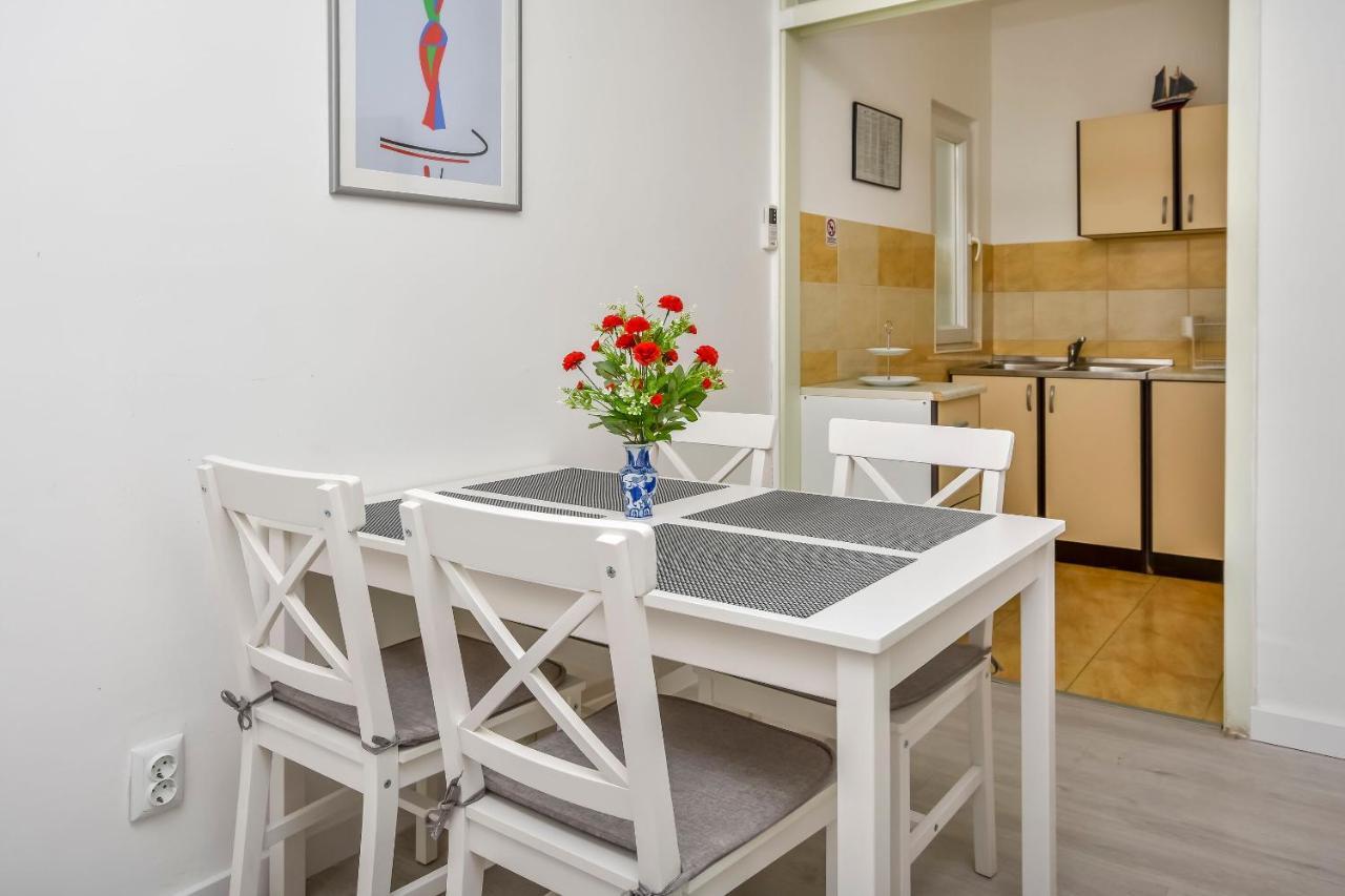 Apartments Matas Rogoznica  Extérieur photo