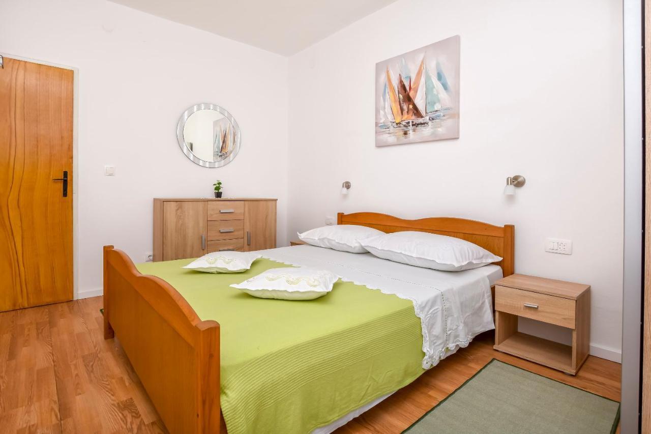 Apartments Matas Rogoznica  Extérieur photo