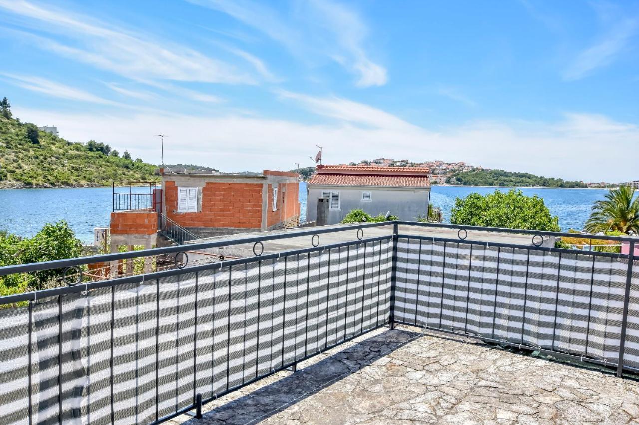 Apartments Matas Rogoznica  Extérieur photo